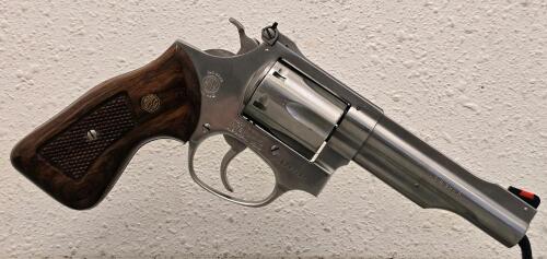 Rossi M518 Revolver .22 LR 6" Stainless, Interarms Import, Wood Grip, SN L041101