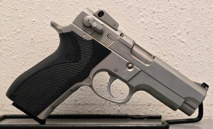 Smith & Wesson Model 4006 .40 S&W Pistol, 4" Barrel, Stainless Steel, 3 Extra Magazines
