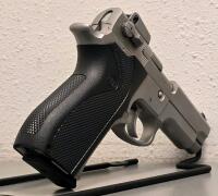 Smith & Wesson Model 4006 .40 S&W Pistol, 4" Barrel, Stainless Steel, 3 Extra Magazines - 2