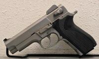 Smith & Wesson Model 4006 .40 S&W Pistol, 4" Barrel, Stainless Steel, 3 Extra Magazines - 4
