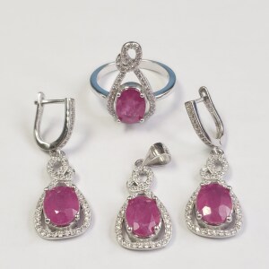 $600 Silver Ruby Earring Ring And Pendant (6ct) Set