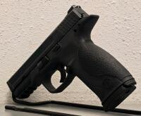 Smith & Wesson M&P 40, .40 S&W, Striker-Fired Pistol, Polymer Frame, Serial HUS2520 - 3