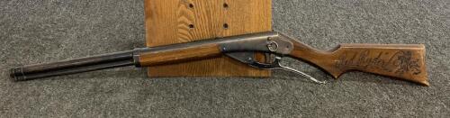Daisy Red Ryder Carbine No. 111 Model 40 BB Gun, Lever-Action, .177 Caliber, 650-Shot Capacity