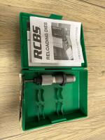 RCBS Reloading Tool Set: Universal Hand Priming Tool, 2x 100-Round Cartridge Boxes, Reloading Die (shelf 3) - 7