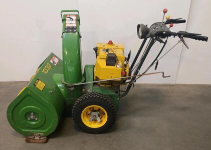 John Deere 1032 Two-Stage Snow Blower, 32&rdquo; Clearing Width, 10 HP Tecumseh, Headlight