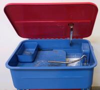 Central Machinery 20 Gallon Parts Washer With Pump, 5.25 GPM, Model 60769, Blue/Red - 5