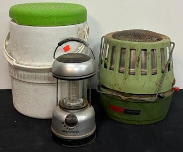 Vintage Coleman 3000-5000 BTU Heater, Emerson Lantern, Igloo 5-Gallon Cooler Bundle (FL 6)