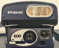 Polaroid 1200i & 600 Instant Film Cameras, Built-in Flash, For Spectra & 600 Film, Straps (FL 7) - 5