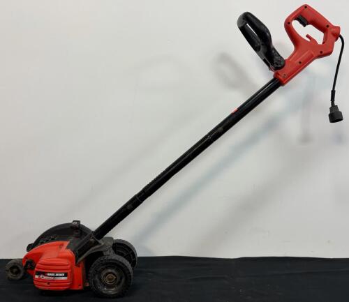 Black & Decker Edge Hog Electric 2-in-1 Landscape Edger LE750, 11 Amp, 7.5" Blade