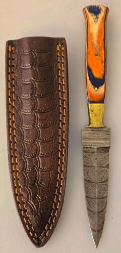 Handmade Damascus Fixed-Blade Knife with Multicolor Handle and Leather Sheath