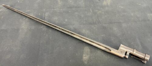Socket Bayonet with Triangular Fullered Blade, Serial Number 9952