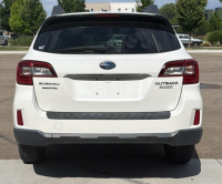 2015 SUBARU OUTBACK - LEATHER SEATS AND COVERS!! - 3