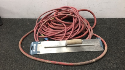 (2) Pressurized Hoses, Hand Trowel