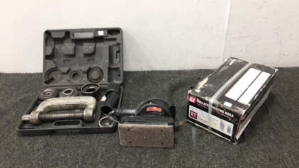 (1) Belt Sander, (3000) Nails, (1) Clamp Set