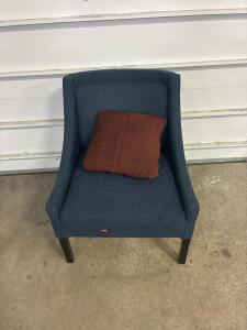 Modern Blue Upholstered Accent Chair with Brown Pillow, Hardwood Legs, Track Arm Design.32inHx 24.5inWx 30inD