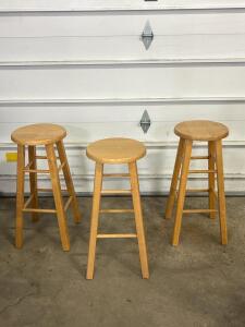 Set of 3 Wooden Bar Stools 29 in H Seat Height, Light Wood, Round Top, Footrest, Backless