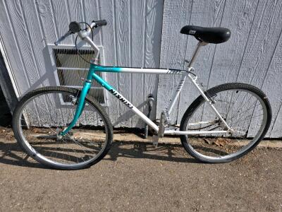 Nishiki Colorado Rigid Mountain Bike, Chromoly Frame, 26" Wheels, Single-Speed