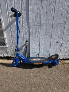 Razor Power Core E95 Electric Scooter, Blue/Black, 90W, 10 mph, 120 lb Capacity, Kids Age 8+