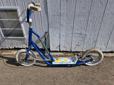 Roadmaster Scorcher Children's Kick Scooter &ndash; Steel Frame, 12.5" Pneumatic Tires, Hand Brake