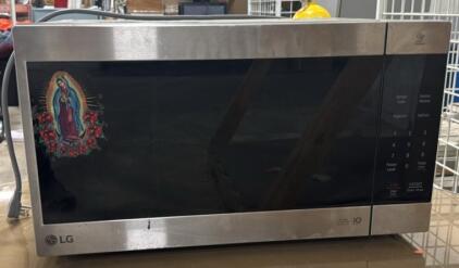 LG 1.5 cu. ft. Countertop Microwave with Sensor Cooking and Smart Inverter( tested)