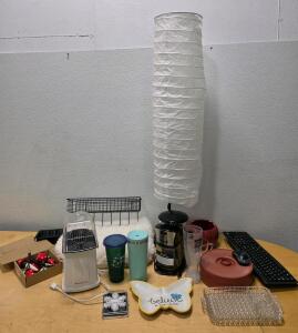 Household Lot: Black+Decker Popcorn Maker, French Press, Lamp, Keyboard, Kitchen, D&eacute;cor Items, And More