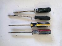 Working Ryobi P234G Impact Driver, Drill/Driver, Battery Charger, Hand Tools, Electrical & Plumbing Parts - 11