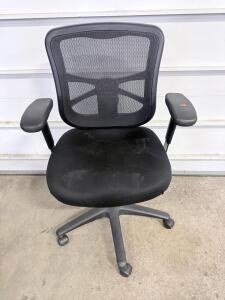 Ergonomic Mesh Office Chair, Adjustable Armrests, Black, Rolling Base, 250 lb Capacity