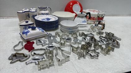Vintage CorningWare Blue Cornflower, Pyrex, and Assorted Cookie Cutters, 30+ Piece lot.