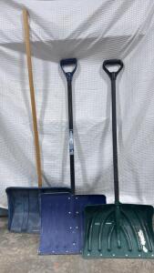 Set of 3 Snow Shovels, Plastic/Wood Handles, 18&ndash;24 in Blade Width, Ergonomic D-Grip