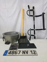 Volkswagen Tiguan Floor Mats, Maul, NETGEAR Router, OBDII Scanner, Pull-Up Bar, & More - 3