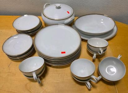 Royalton China Co. Fine China Dinnerware Set, White with Gold Trim, Made in Japan