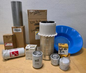 WIX 51806, Fleetguard LF6269, NAPA Gold 3393 & Donaldson Filter Lot for Heavy Duty Trucks