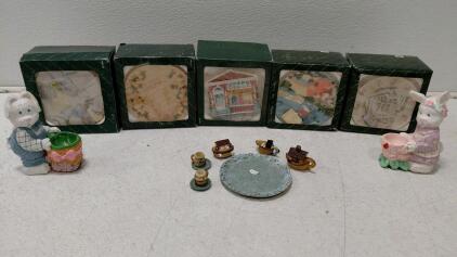 Decorative Ceramic Bunny Figurines, Miniature House Teapot Sets