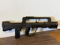 WELL 16-A M4-Style and Bullpup Airsoft Spring Rifles with Accessories - 4