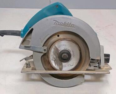 Makita 5007NB 7-1/4" Circular Saw, 13A, 5800 RPM, Corded, Bevel 0&ndash;45&deg;, SN: 367675