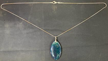 Oval Green Dragon Vein Agate Pendant Necklace with Snake Chain
