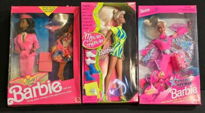 Flying Hero Barbie 14030, 1995 Mattel, Lights/Sounds, NRFB, 11.5" Superhero Doll