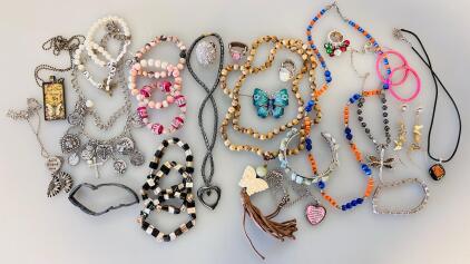 Assorted Costume Jewelry &ndash; 30+ Pieces: Necklaces, Bracelets, Earrings, Brooches, Rings
