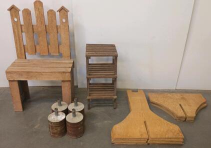Decorative Wooden Garden Bench With Fence Motif, Plant Stand, Heavy Weights, Plywood Bases