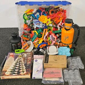 Huge Baking Lot: 100+ Cookie Cutters, Wilton Cookie Tree Kit, Pampered Chef, Growler, Lantern