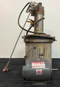 Binks E25-5 Air-Operated Pressure Pot Paint Sprayer, 5-Gallon Capacity, 110 psi Rating & Dayton 3N487B 3/4 HP 3-Phase Motor, 1725/1425 RPM, 208-220/440V, F56 Frame, Ball Bearings