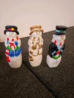 Large Lot of 44 Christmas Figurines Decorations &ndash; Santa, Angels, Snowmen, Trees, Photo Frame - 6