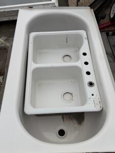 Porcelain-Coated Cast Iron Bathtub & Double Basin Drop-In Sink, Standard Sizes, Multi-Faucet Holes