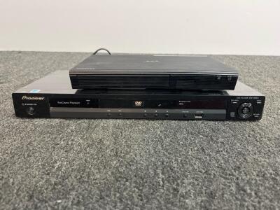 Samsung BD-J5700 Blu-ray Player w/ Wi-Fi HDMI, Pioneer DV-410V DVD Player HDMI/USB, both turn on and Eject discs