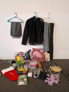 Mixed Household Goods & Kitchenware &ndash; Pyrex, Snap-on, JM Steamer, powered on, Apparel, 35+ Items