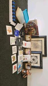 Mixed Lot 25+ Pieces: Home Decor, Art Prints, Puzzles, Frames, Craft & Storage, Mostly New [location I]