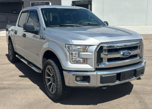 2015 FORD F-150 - 4X4!