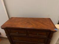5-Drawer Solid Wood Chest Of Drawers, Medium-Dark Finish, Ornate Columns, Brass Hardware - 2