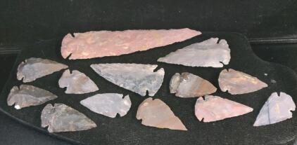 (10) Arrowheads 1&frac12;" - 2&frac12;" Long & (3) Spearpoints 2&frac12;" - 5" Long