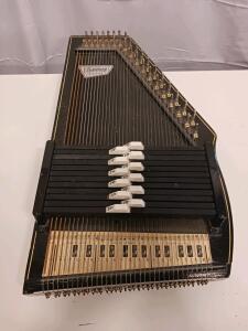 Oscar Schmidt Autoharp 8 Chord Model, Vintage Style, Black Finish, 36 Strings, Labeled Chord Bars Sp-14